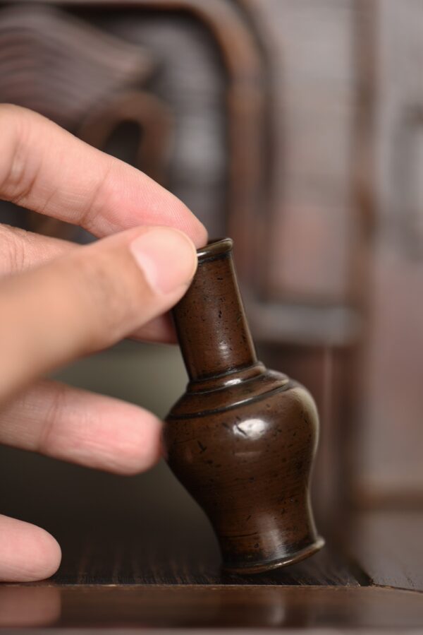 明 直頸銅香瓶 - 明代 銅瓶 香瓶